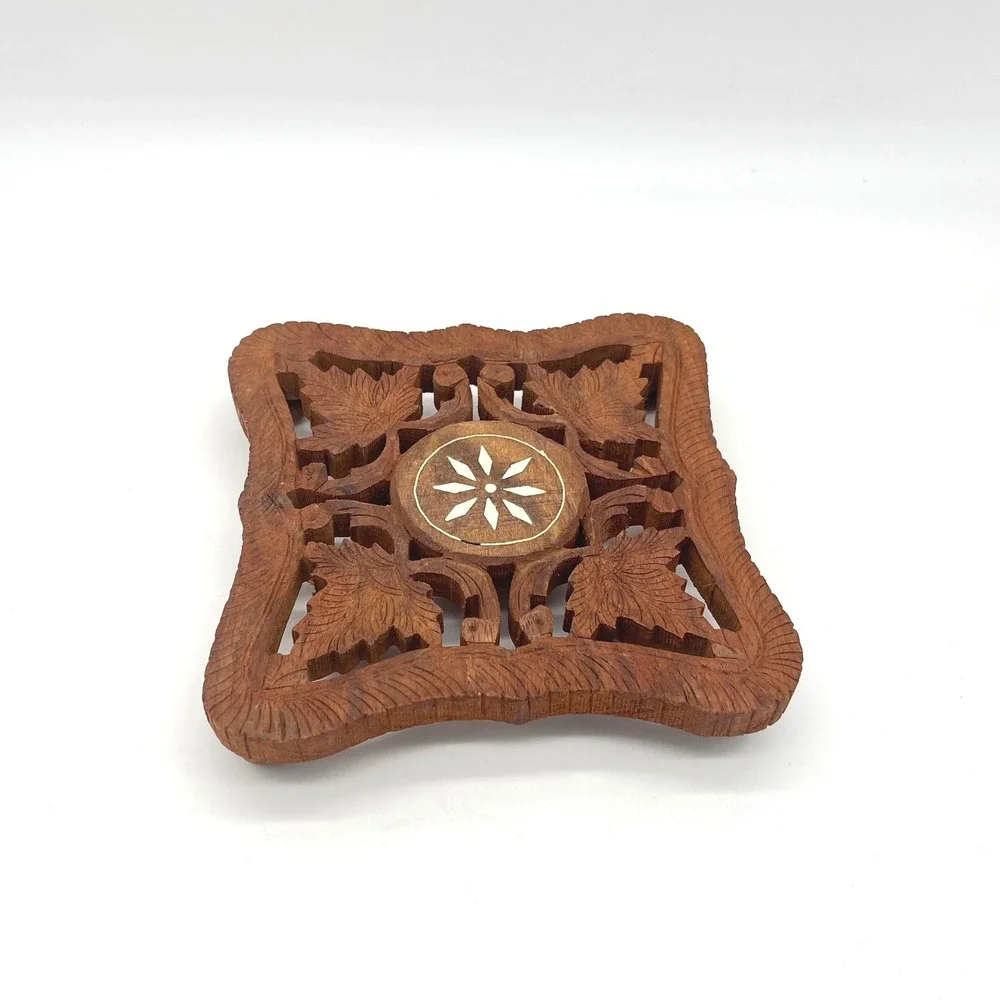 Vintage Hand Carved Wood Trivet India Leaf Design Inlay Footed Hot Pad‎ 6in